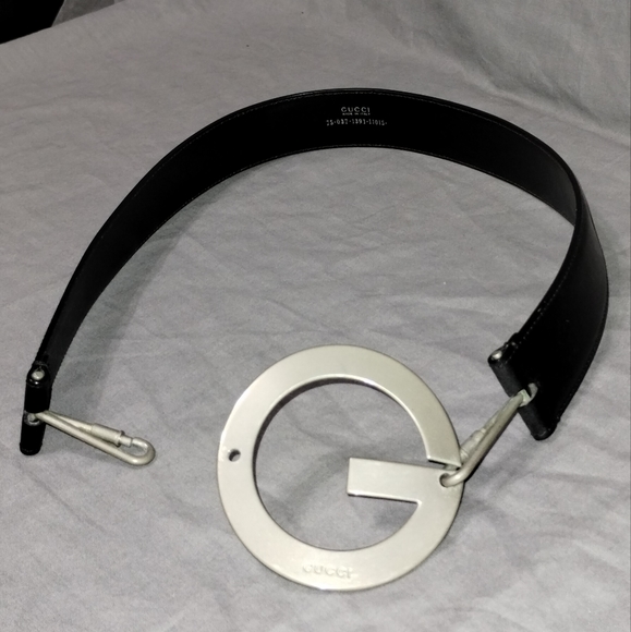GUCCI BELT ~ BLACK LEATHER WITH SILVER "G" BUCKLE - Picture 7 of 16